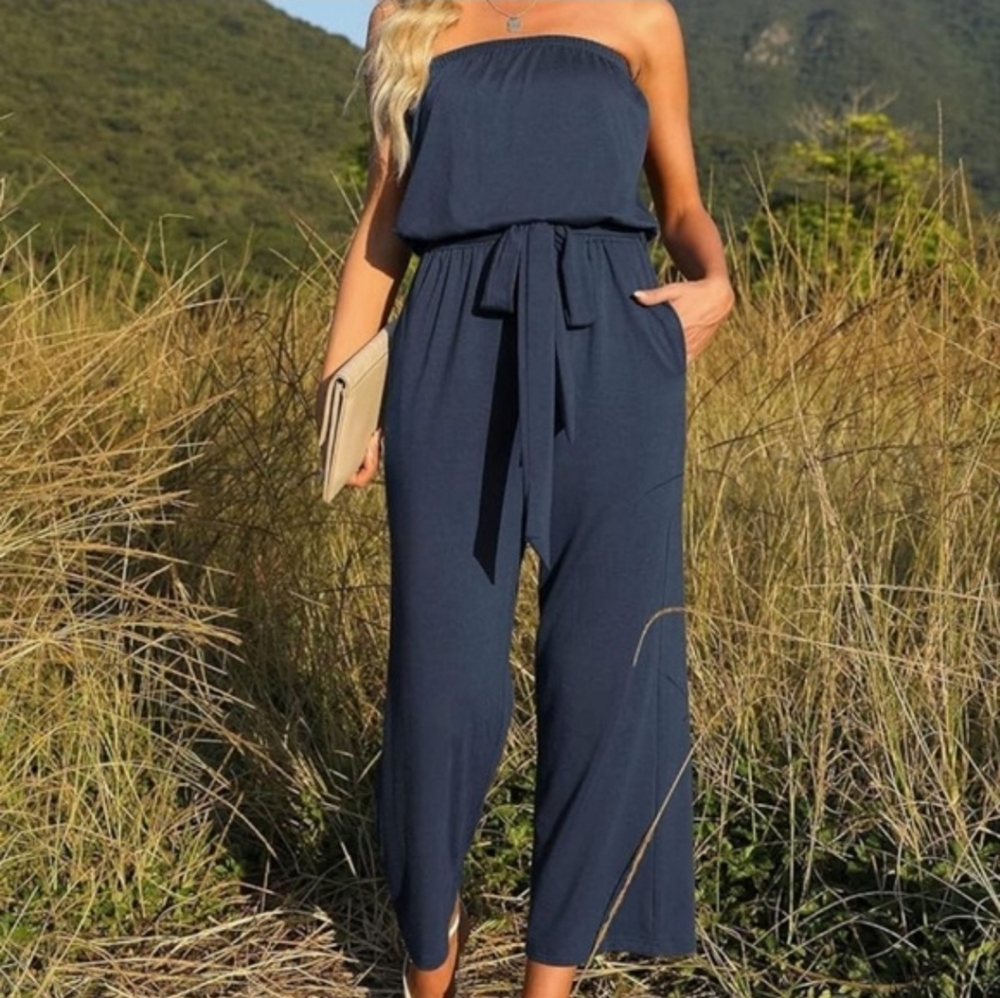 Chic Navy Jumpsuit - Picture 15 of 15